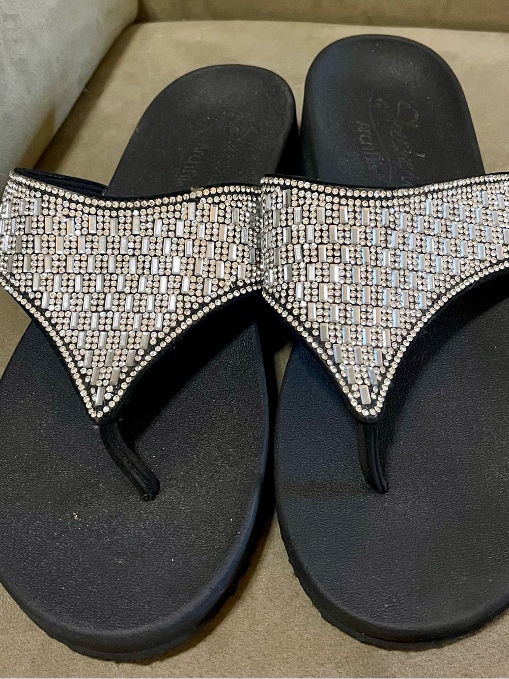 Skechers Black Thong Sandals with Silver Rhinestone Detailing